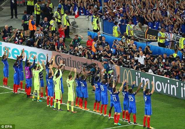 360E1D2A00000578-3679857-