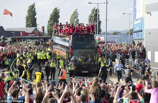 3614FA2700000578-0-image-