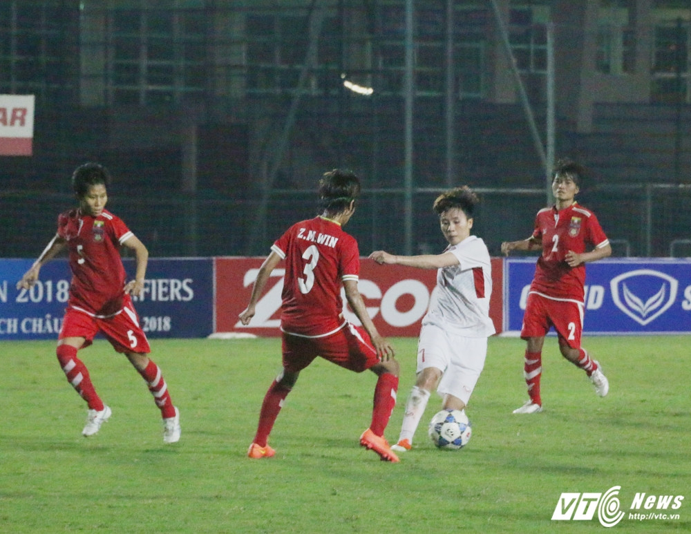 Hinh anh Tuyen nu Viet Nam: Chien dau can truong de gianh ve di Asian Cup 2018 25