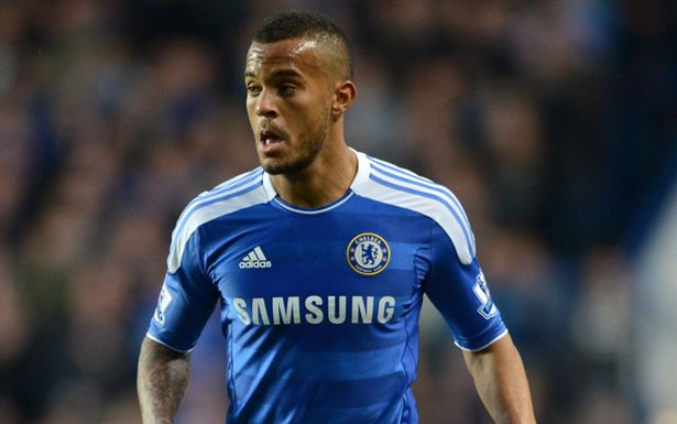 Ryan-Bertrand-of-Chelsea-in-action 5