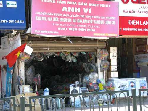 quat_tich_dien_mua_nong_mat_dien_ha_noi4