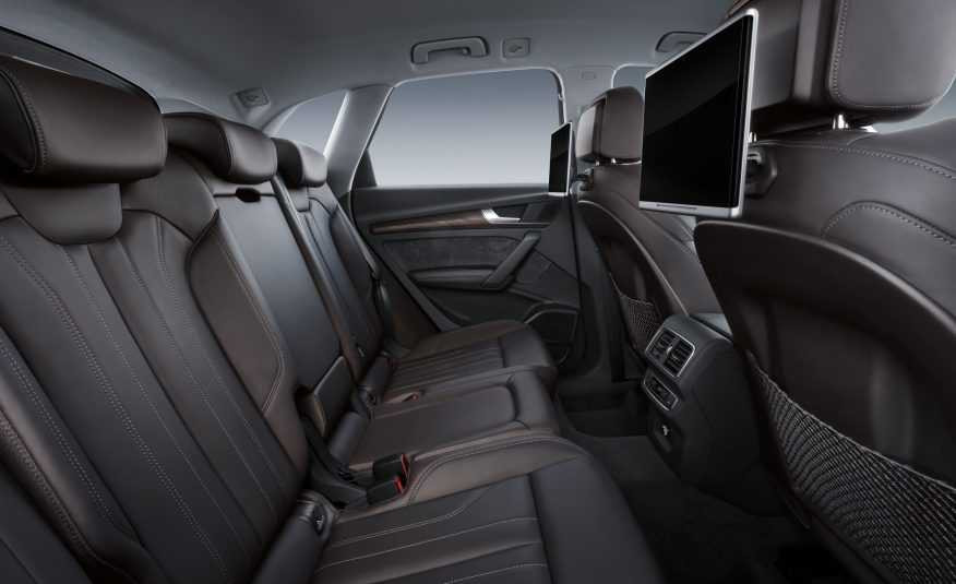 2017-Audi-Q5-139-876x535