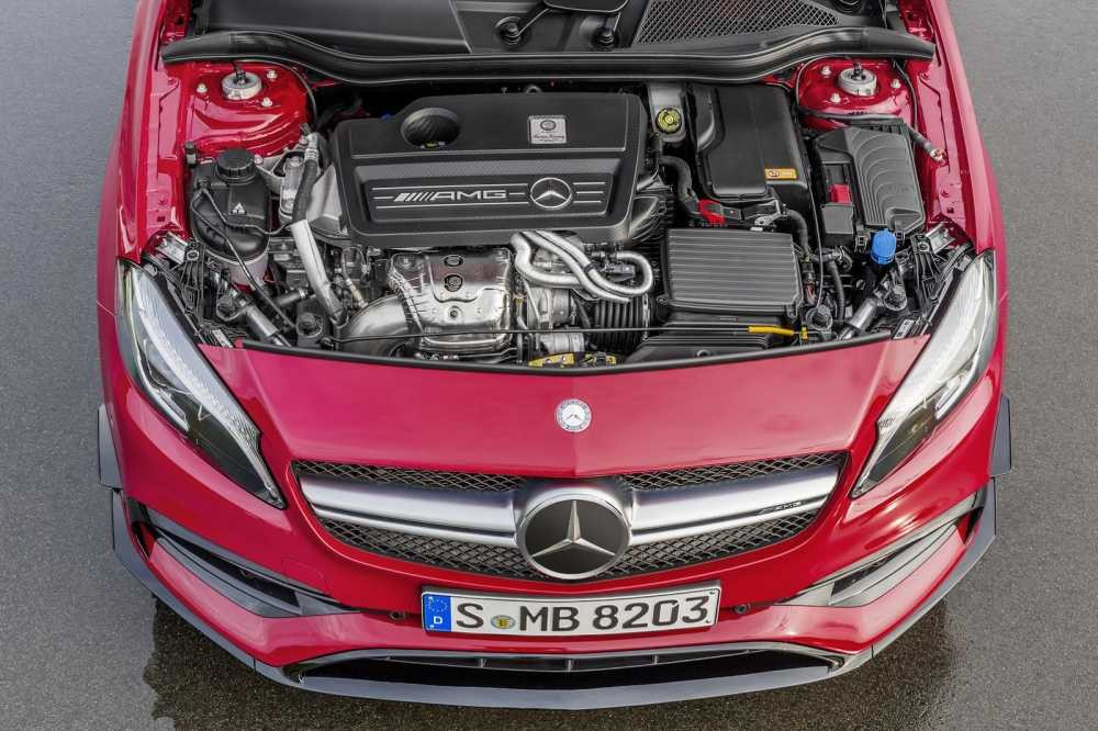 2016-mercedes-amg-a45-4