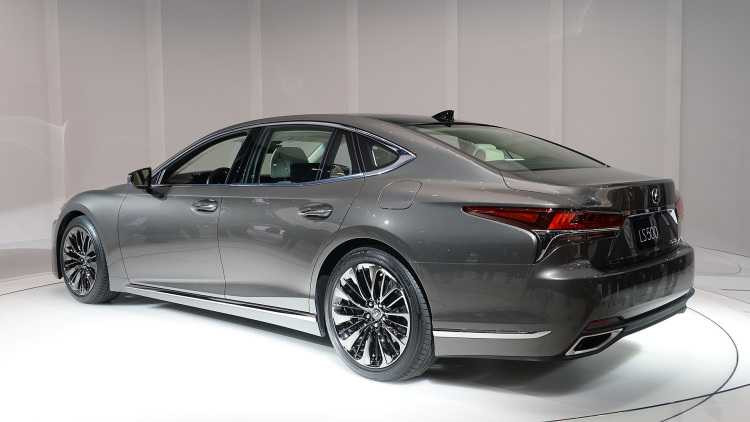 02-2018-lexus-ls-detroit-1
