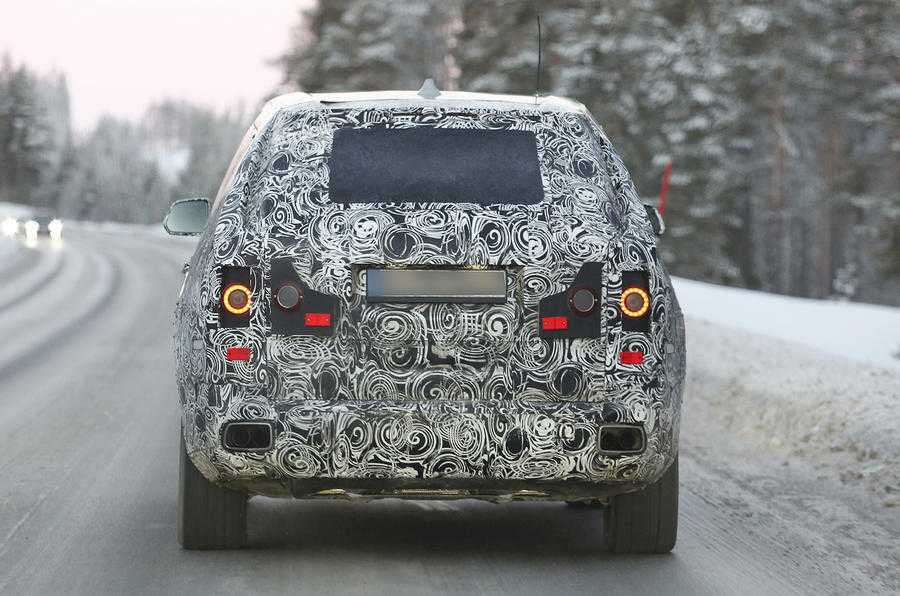 rolls-royce-spies-2017-1811