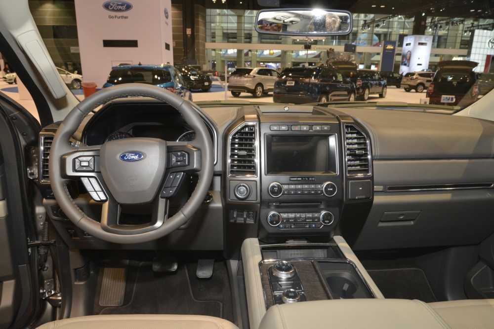 2018-Ford-Expedition-06