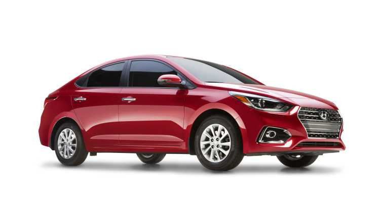 2018-hyundai-accent-exterior-3quarter-low-2-1