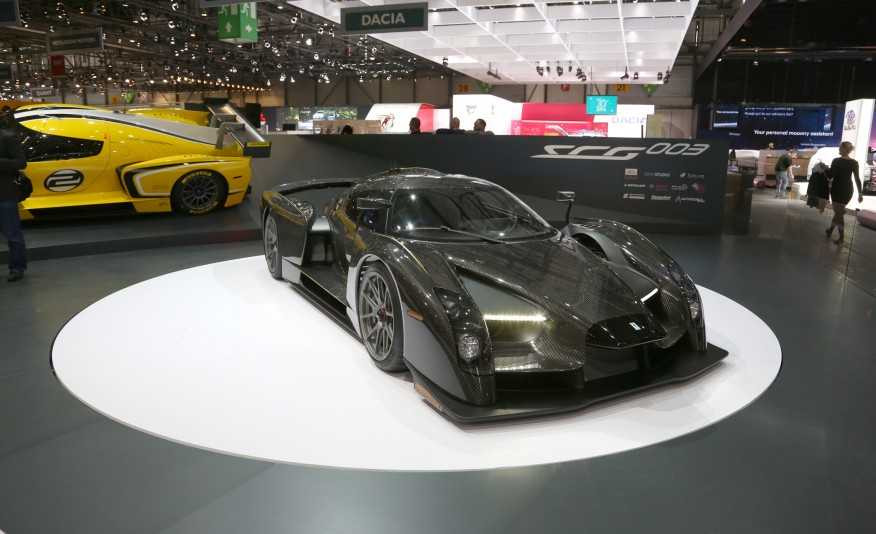 SCG003-race-car-119-876x534