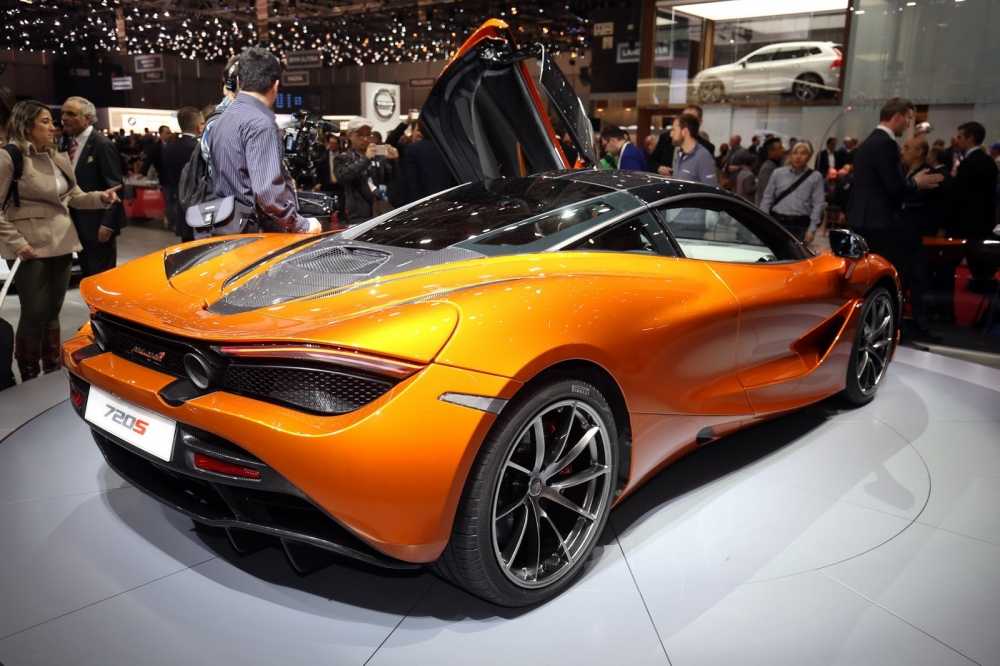McLaren-720S-2