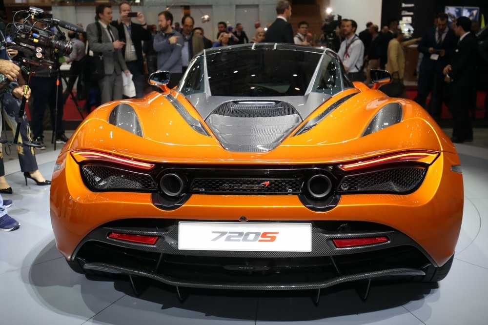 McLaren-720S-3