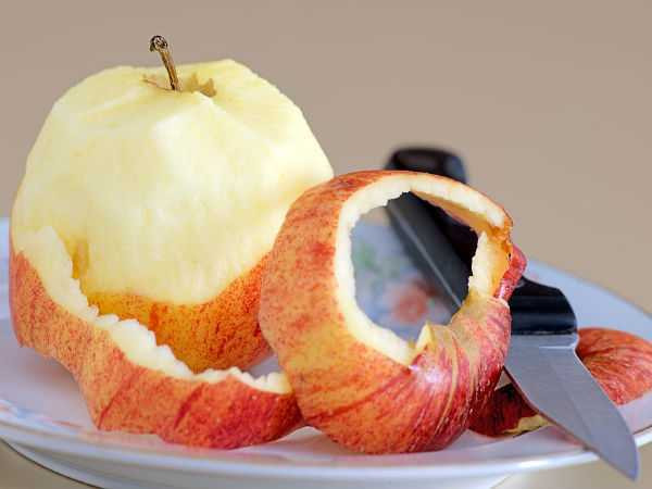 x16-1489643152-applepeel.jpg.pagespeed.ic.8gohQ-_sJk