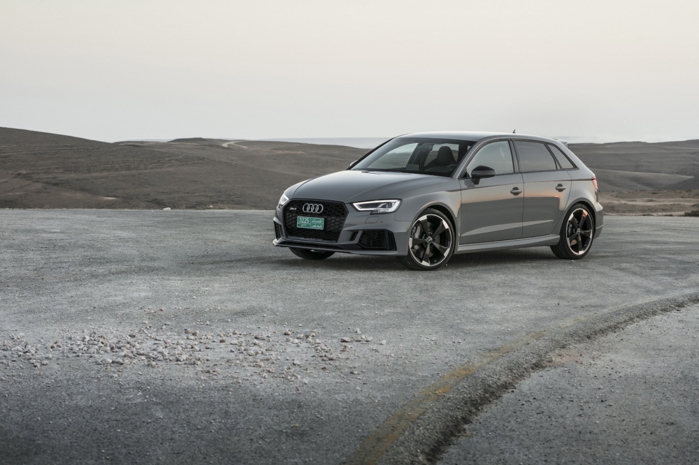 2017-AudiRS3-70