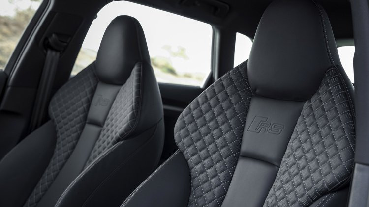 20-2018-audi-rs3-fd-1