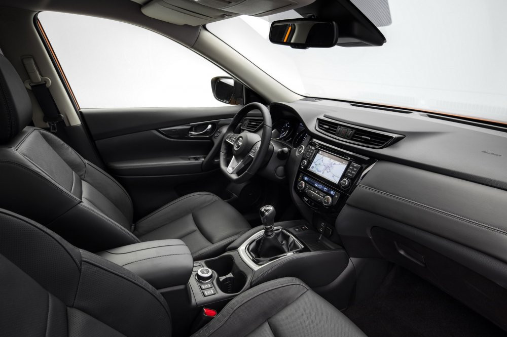 2018-NissanXTrail-06