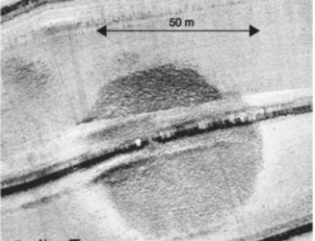 article-2307553-193D4C85000005DC-21_634x514