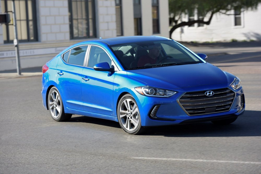 Hyundai-Elantra-4 3