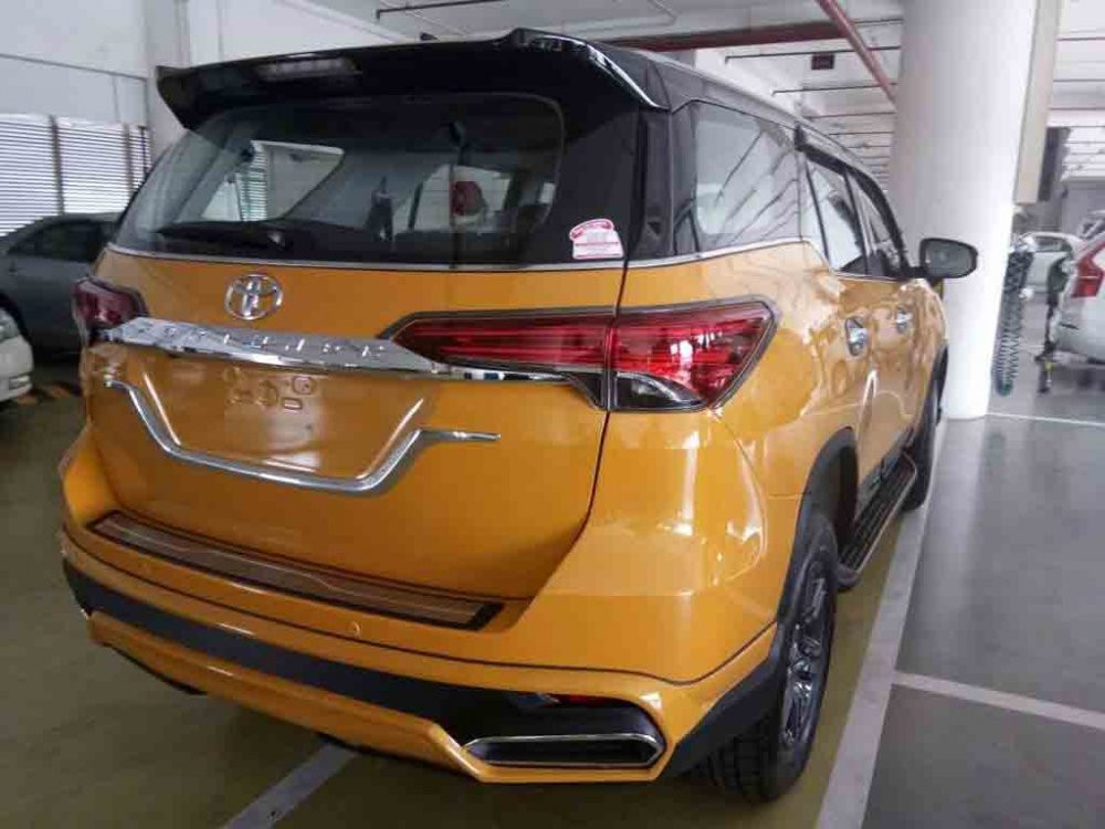 Custom-Toyota-Fortuner-with-new-Nippon-body-kit-rear-quarter