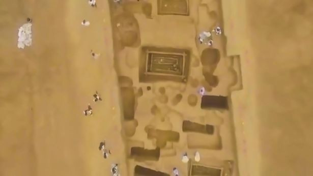 PAY-AsiaWire_GiantFind_04 4