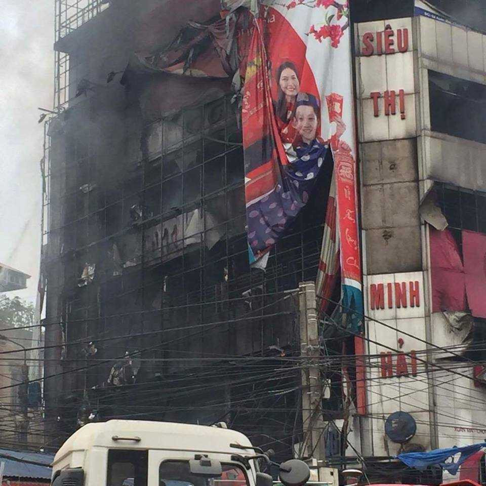 15310467_926656880770842_142086746_n