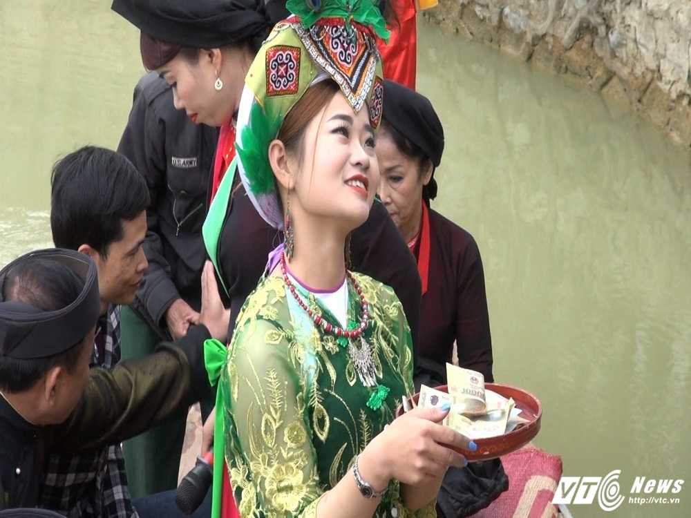 Sequence 02.Still001