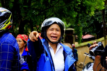 YB5 4