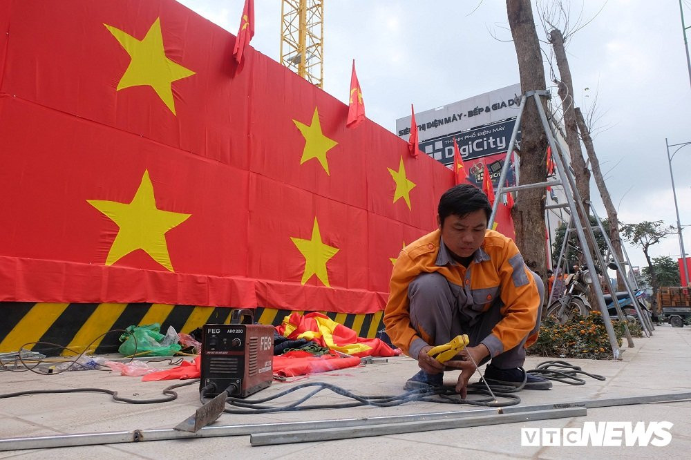 27393312_1576414105761436_933575894_o 3