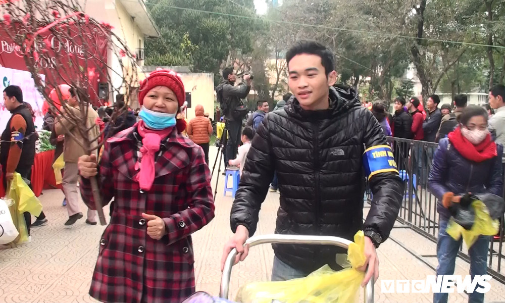 27653882_1244823378954189_728390790_o 3