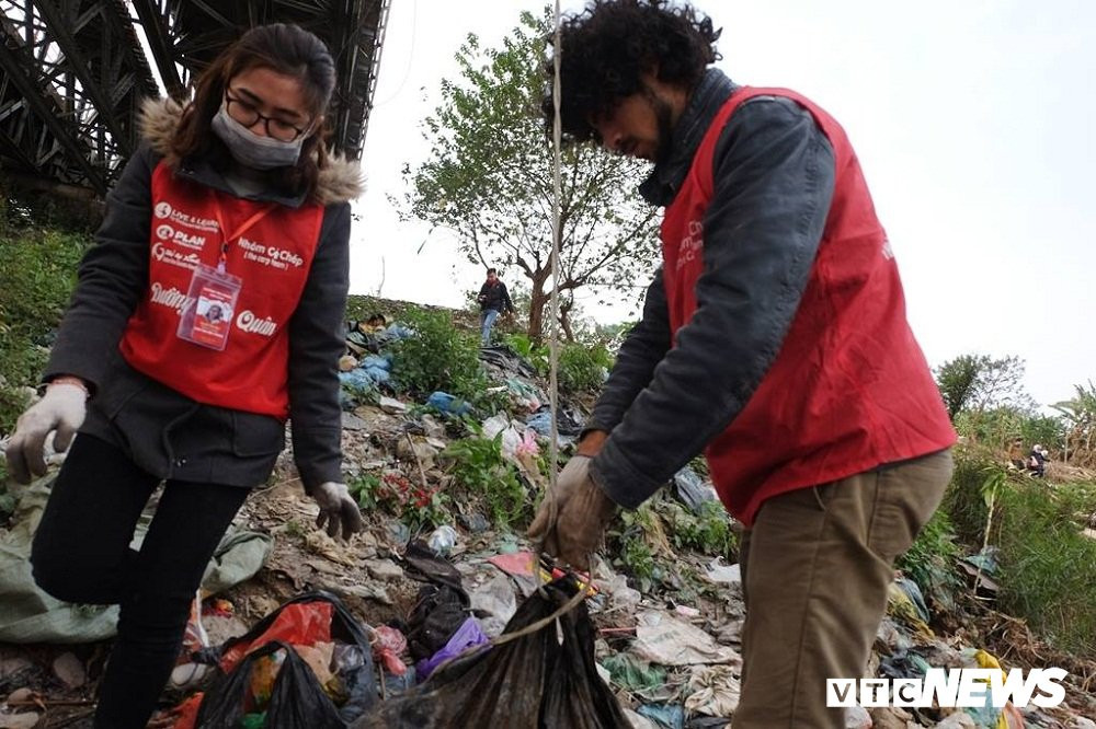 27946700_1590020797734100_48237105_o 4