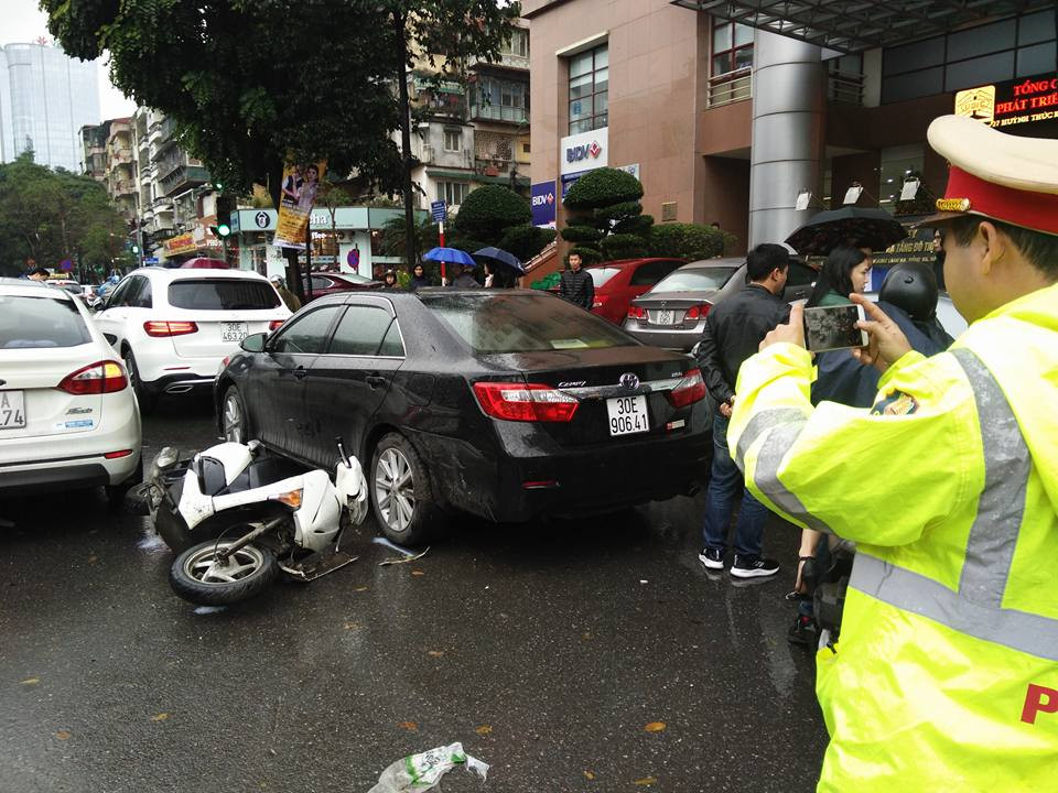 28056582_918876318276374_7147942561083689466_n