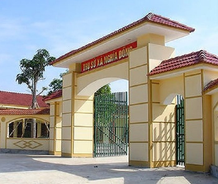 Tru-so-ubnd-xa-nghia-dong-noi-cac-can-bo-tung-cong-tac