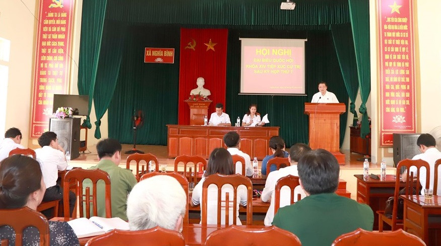 ong-phan-dinh-trac-tiep-xuc-cu-tri