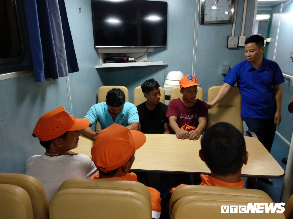 thuyen-vien-gap-nan-1