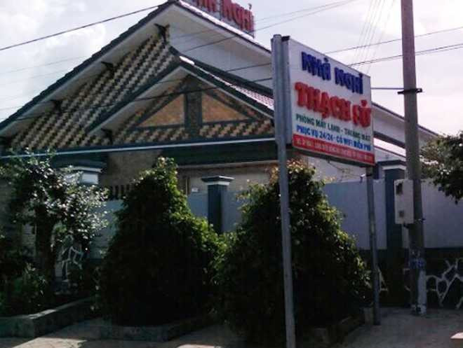 Chu tich xa bac chuyen bi vo danh ghen tai nha nghi hinh anh 1