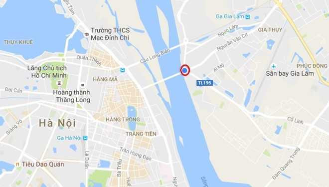 CSGT boi xuong cuu phu nu nhay cau Chuong Duong hinh anh 2