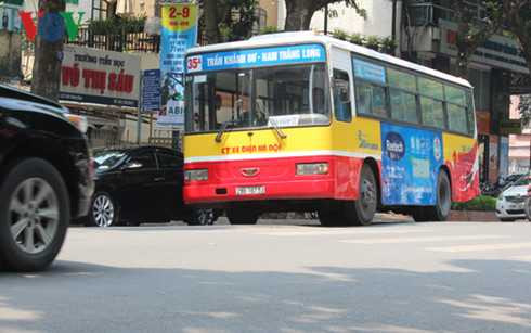 ha noi cam phuong tien ca nhan: can nhin