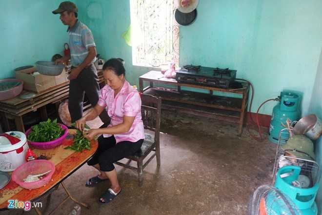 Vo mong vi xay phong tro 'an theo' nha may Vinaxuki hinh anh 3