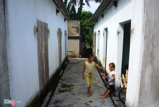 Vo mong vi xay phong tro 'an theo' nha may Vinaxuki hinh anh 5