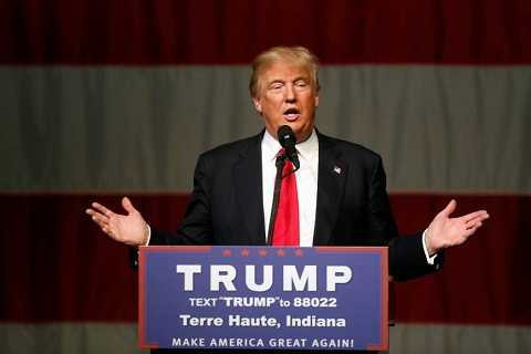 Donald Trump trách ông Obama không nhắc tới vụ Trân Châu Cảng khi thăm Nhật