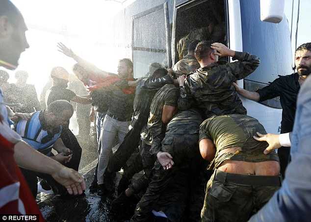 3654285700000578-0-Soldiers_who_surrendered_following_the_defeat_of_last_night_s_at-a-88_1468769577179