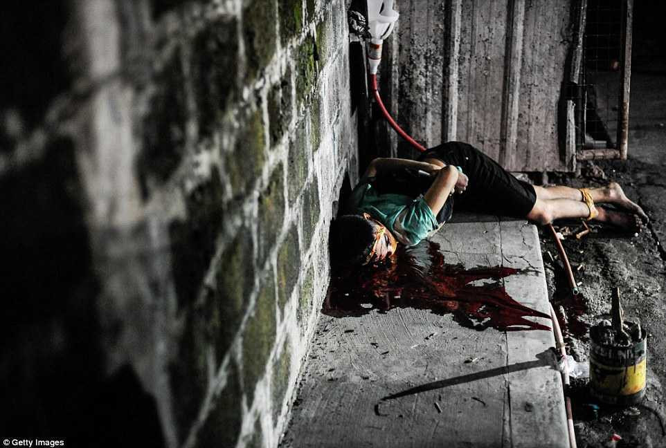 36A22B1F00000578-0-image-m-42_1469628799315