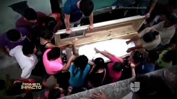 Creyeron-muerta-enterraron-desperto_CLAIMA20150826_0079_28