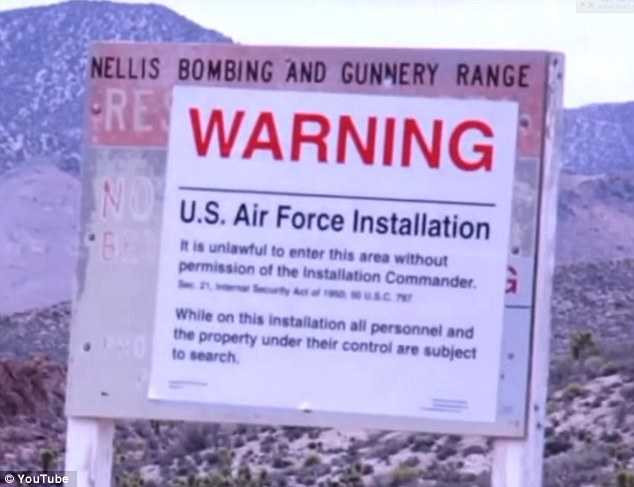 394FE98F00000578-3832708-image-a-30_1476210671271