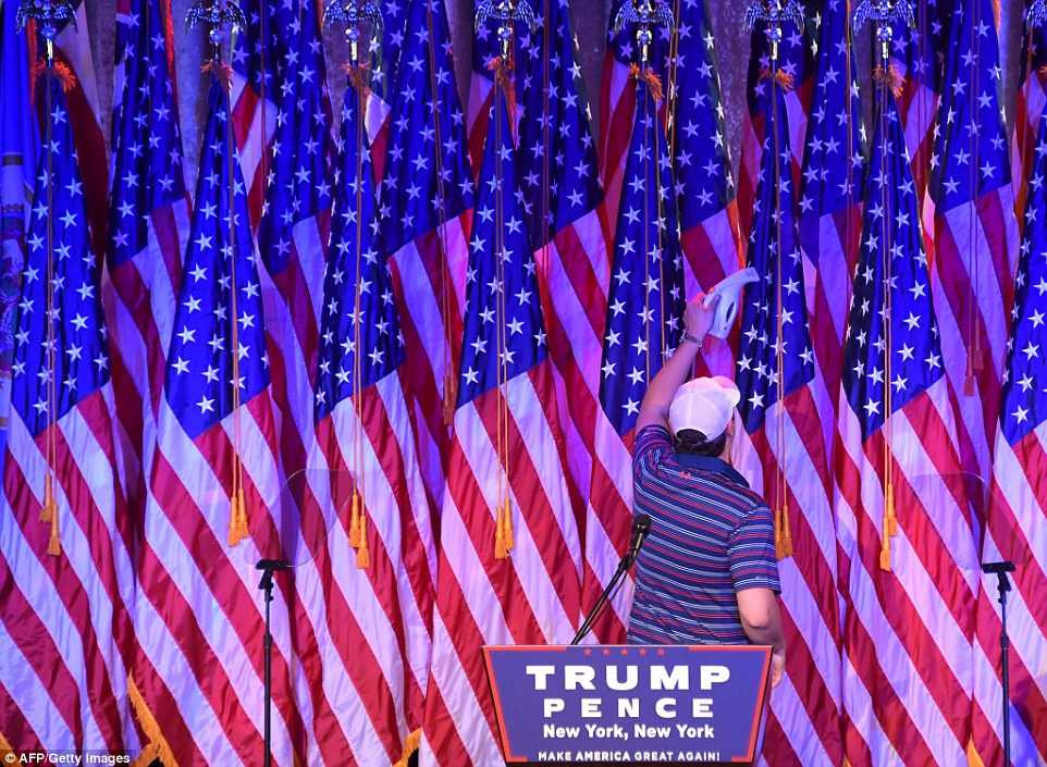 3A30AF0900000578-3918780-image-a-32_1478658041850