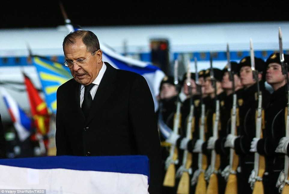 3B8BECBD00000578-4051744-image-a-80_1482271476962