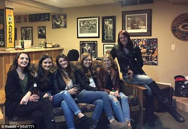 3BA381CE00000578-4066084-image-m-13_1482742303777