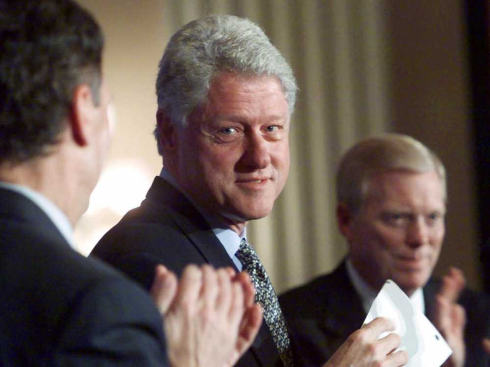 clinton-gives-a-brief-speech-toward-the-end-of-his-term-in-october-2000