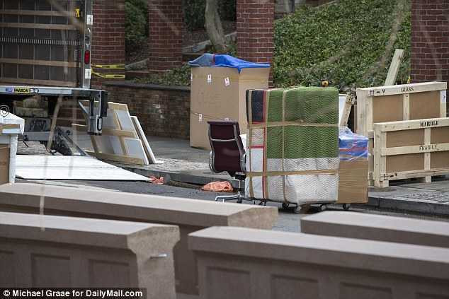 3C4B678800000578-0-image-a-75_1484859263886