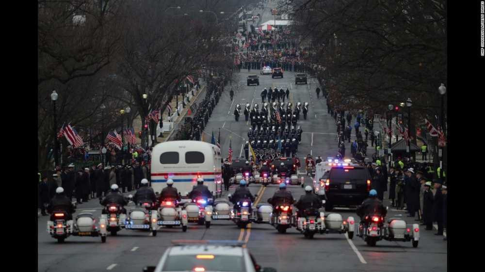 170120161035-48-inauguration-0120-super-169