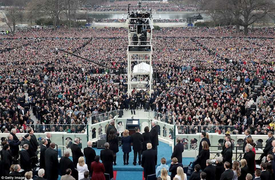 3C548F9D00000578-4140152-image-a-275_1484932154534