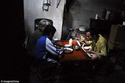 3d92362c00000578_4252766_image_a_26_1487868172048_zxcr